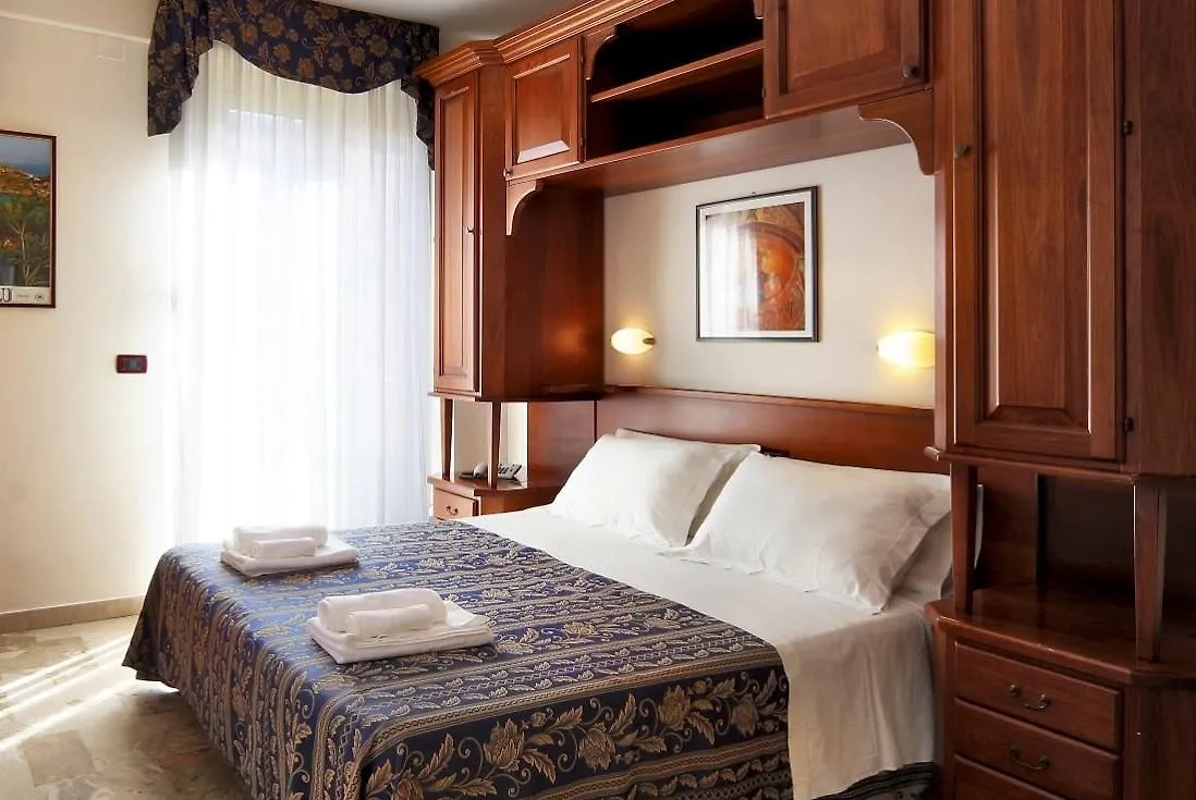 ***  Hotel La Giara Cefalù Italie