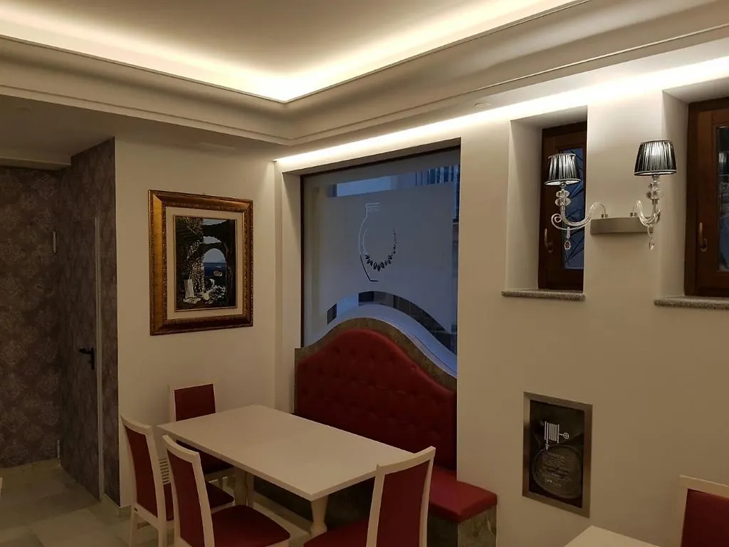Hotel La Giara Cefalù 3*,
